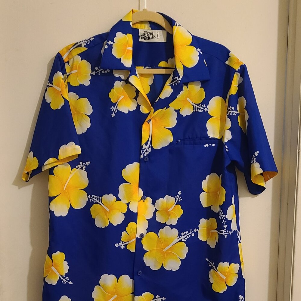 Hilo Hatties Hawaiian Shirt Large